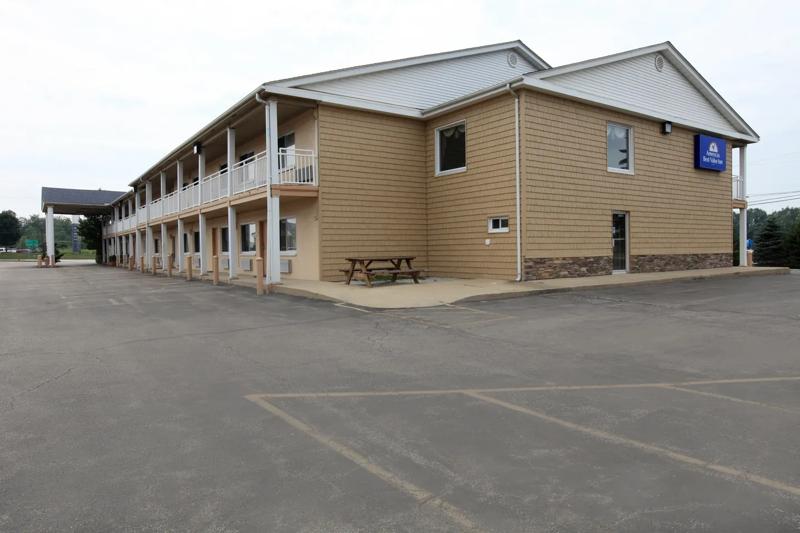 ABVI_AustinburgOH_Exterior_Side - 00D301E6-2A13-4CF4-B219FC90CF4D434E