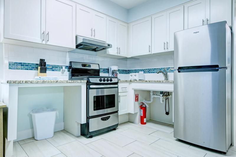 MOD_GrandSeas_ADA Street Side Studio kitchen - 0276A0C8-D66F-4FD0-A2B442C2B0B3B79D