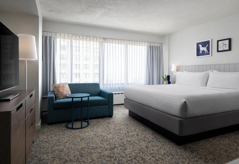 SES_ChicagoDowntown_Studio Suite Bedroom_V2 - 027A1151-C2DD-4E57-828E2FE8E9D2F3E5