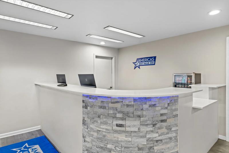 ABVI_AustinUniversityTX_Lobby_Front Desk - 02BCE0B2-A649-47AD-A90299FA5C5C7E64