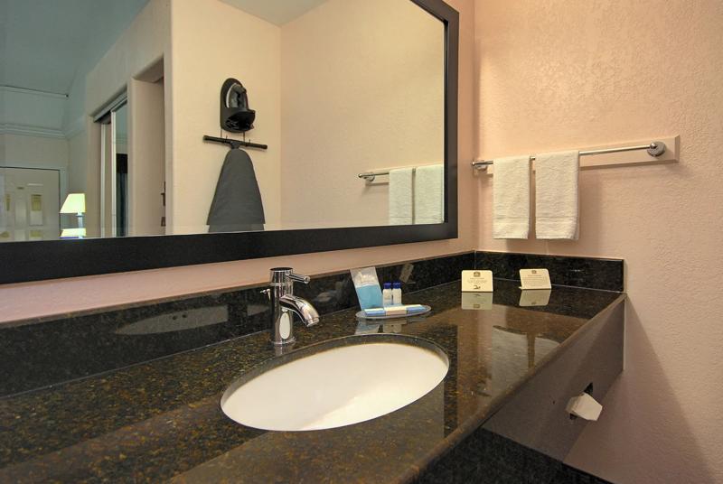 ABVI_Sinton_TX5089_GuestVanity - 0301E99F-DED3-448F-9A61166FD36A52A6