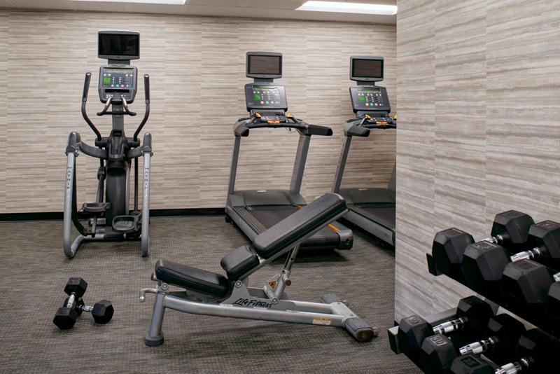 SEL_KansasCityAirportTiffanySprings_Amenity_FitnessCenter - 08346A81-5BD6-4D4C-9A794D7F98E24771