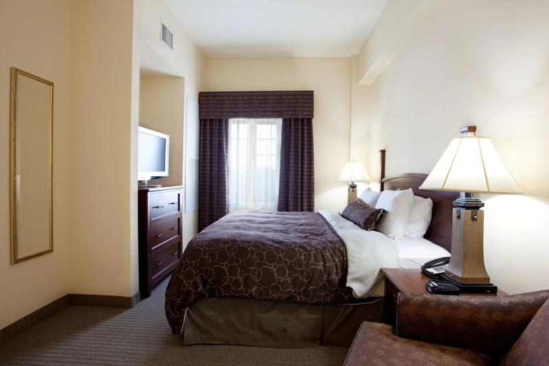 SES_BatonRouge_GuestRoom_35 - 088FF2C5-FD12-4BDC-B9B3C0C8EC3E3D01
