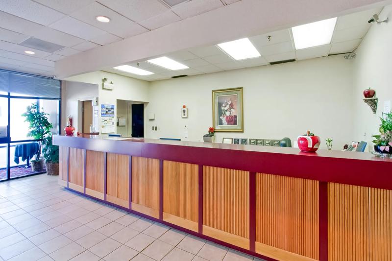 ABVI_ForestMS_Lobby_Front Desk - 0A98BB3A-0E59-4818-950A74E95BA5A866