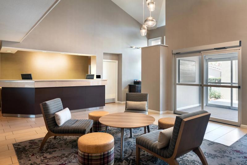 SES_Tempe_Lobby_1 - 0BDA430F-E79A-4B1A-A64D3889F73CDFF6