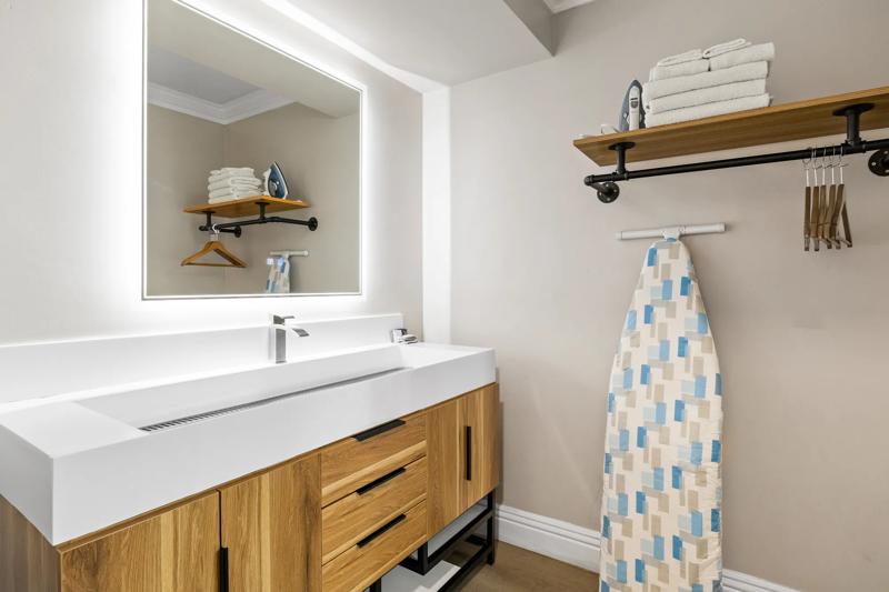 SIG_SanJose_Two Queen Bathroom (2) - 0D89C7B5-AA29-43CF-A3A4DC4B78C25B82