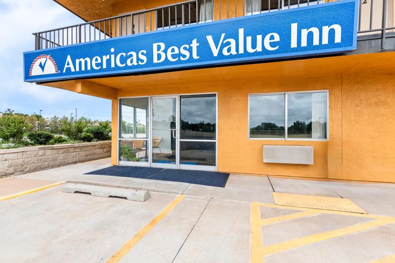 ABVI_StillwaterOK_Exterior_Entrance - 0DD95290-488B-4A7B-A57F09CB88DE97D1