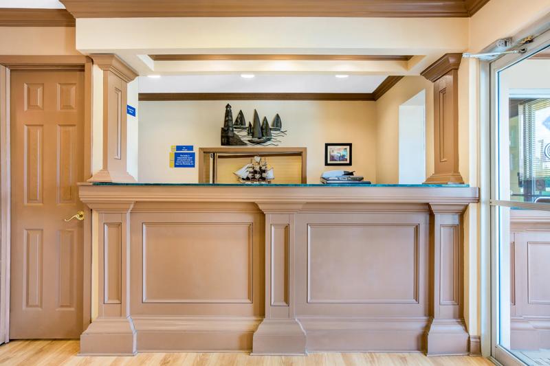 ABVI_KosciuskoMS_Lobby_Front Desk - 0F9F1AB4-37B7-4446-8C312C693D647FBF