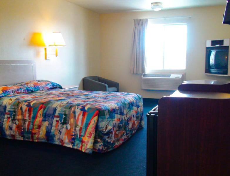 ABVI_MaderaCA_GuestRooms_Queen_Room - 106E9CA5-554E-484A-85CFB6EAA78E8738