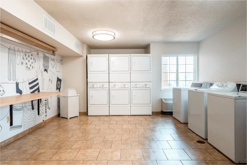 SIM_DallasRichardson_Amenities_Laundry - 11DCDBCE-9BC2-4E41-957432BB6A705731