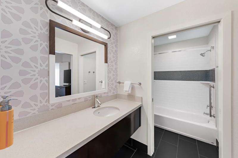 SES_Chatsworth_one-bedroom-4 - 11FC4268-06CC-4EB1-8A8F4C84C2068605