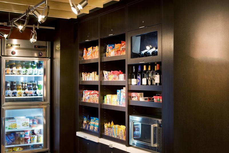 SEL_Camarillo_Amenities_TheMarket - 12AF8093-5768-4CD5-9609CBB536B4CC0A