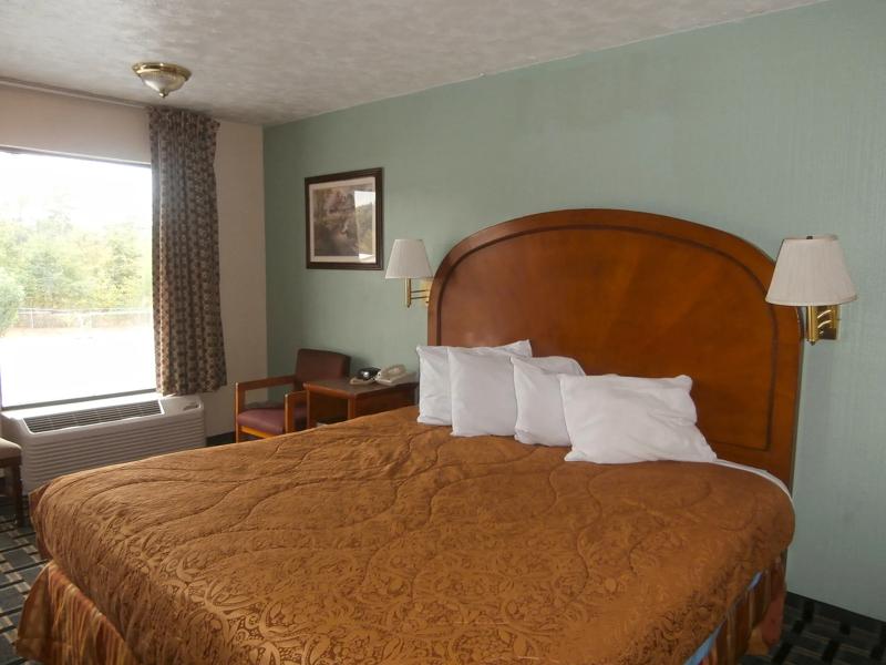 ABVI_AugustaSGA_GuestRooms_King_Room - 139CD33C-8812-4630-AD92F70405C7F419