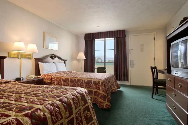 ABVI_SouthBostonVA_GuestRooms_Two Doubles_Room - 1481CB35-4075-4A21-941197FB009D3572