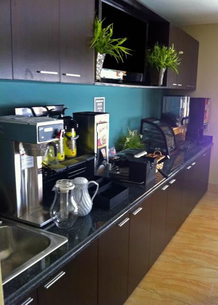 ABVI_SulphurLA_Dining_Breakfast Area_Buffet - 1597D5AC-A8A2-4B14-8F66B53C0EE0BF6F