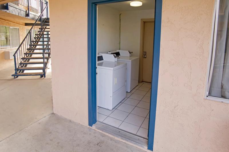 ABVI_ThousandOaksCA_Amenities_Laundry - 161E160A-3222-4BD0-90933B0A67113698