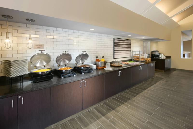 SES_DallasRichardson_Dining_4 - 16A9A948-5585-4BB3-95CAB39BBA7E3D90