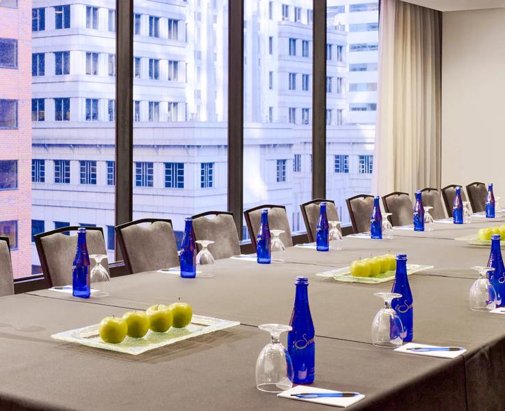 SHR_PhiladelphiaRittenhouseSquare_Meeting Space_Rockwell Room_Boardroom - 181FFA39-3E9C-459F-9143D84D1EABF33E
