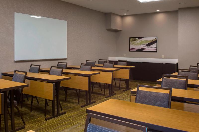 SEL_AtlantaNorcross_Meeting Space_ClassroomSetup - 1B4CFDFE-20E9-4439-A2027932B67D6D9F