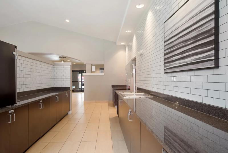 SES_Reno_Lobby_TheDish - 1BEA82D4-CBD9-4711-89F0B7B7682BED90