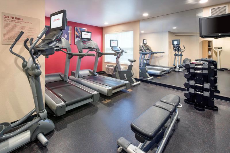 SIM_SeattleRenton_Amenities_Fitness Center - 1CD20D99-C804-4B50-9A86813A84EA94E8