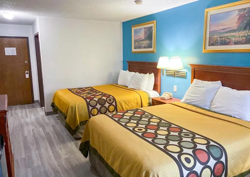 ABVI_WestFrankfortIL_GuestRooms_Two Doubles Suite_Room - 1DE5A468-D56C-4647-B62341D9A038E493