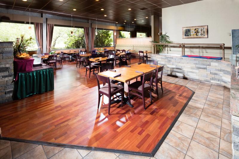 RLH_Bellevue_WABELL_Restaurant - 1E22102A-8605-467B-A982BFD283B56562