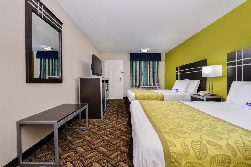 ABVI_PasadenaHouston_TX2122_TwoDoubleBeds1 - 1E50CCB8-870D-4A3D-935FC139D59F6C0D