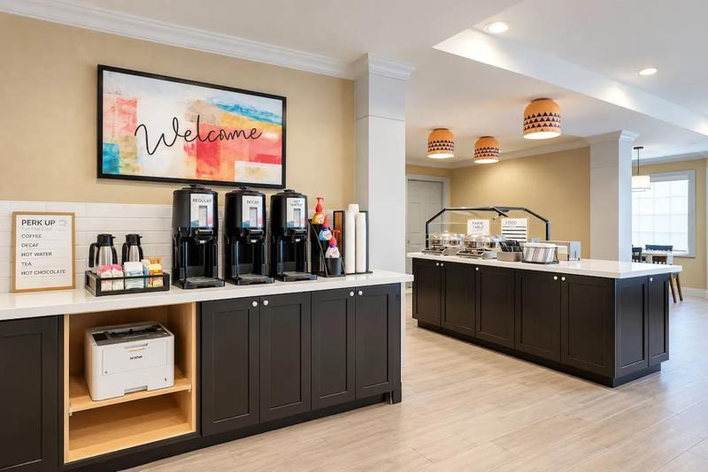 SES_SanJoseAirport_Amenity_BreakfastArea