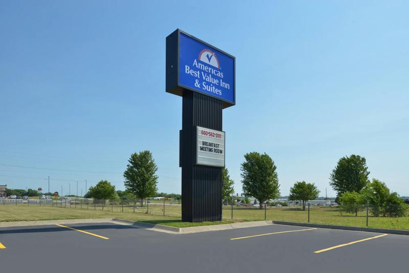 ABVI_MaryvilleMO_Exterior_Sign - 1FFCFA92-E64F-4657-B7EE5A11CE95997F
