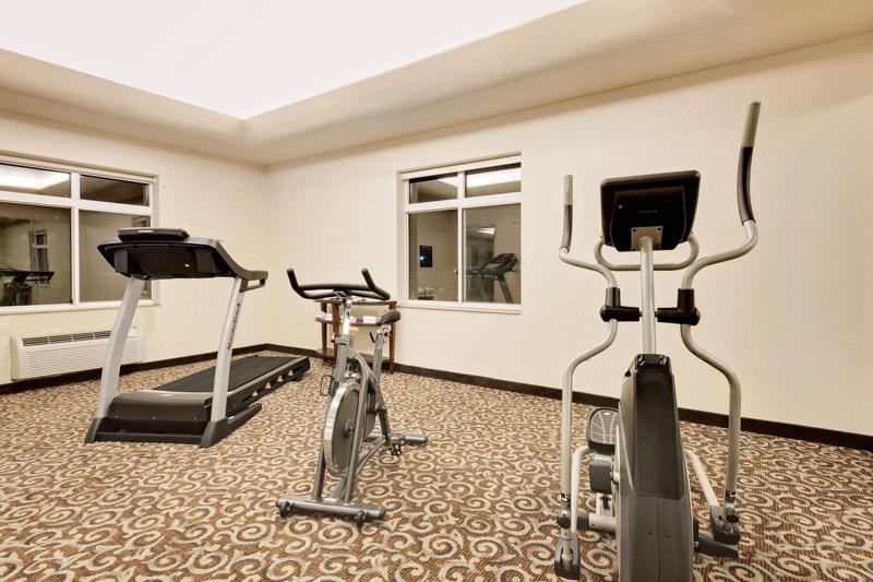 SEH_Odessa_fitness_room_1 - 21457940-7E61-44FE-AA3A40B50BCED9D5