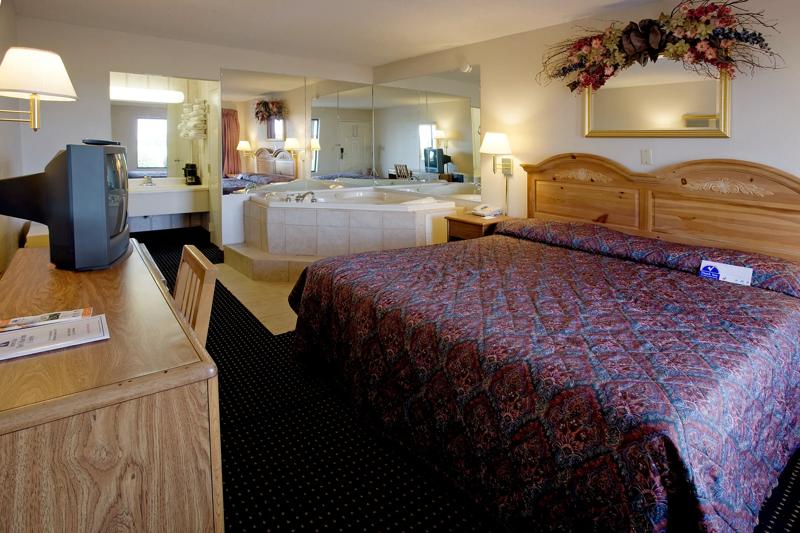 ABVI_MurfreesboroTN_GuestRooms_King with Jacuzzi Suite_Room - 22598142-C820-4C06-82CF27D4836EF548