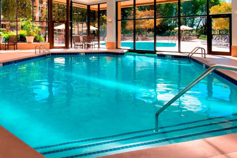 SHR_NashvilleAirport_Amenity_IndoorPool