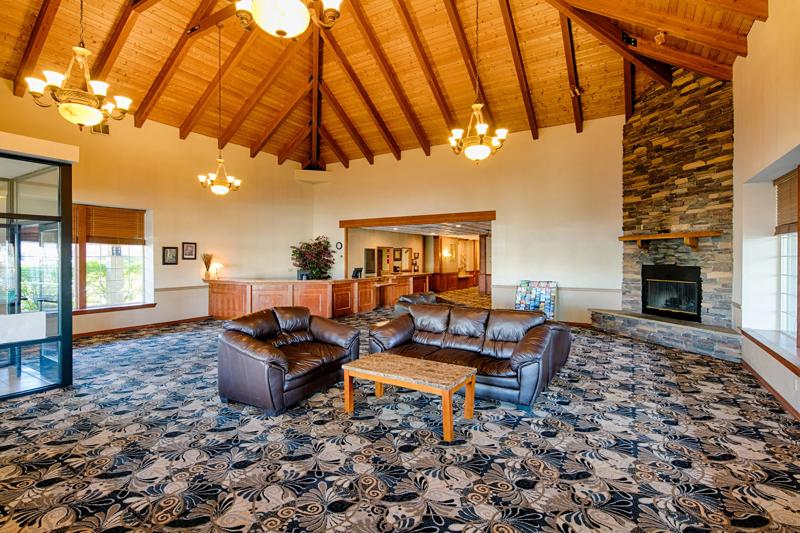 RLH_Ellensburg_WAELLE_Lobby_BE - 229B878A-32C5-4937-847D4566072C3D4F
