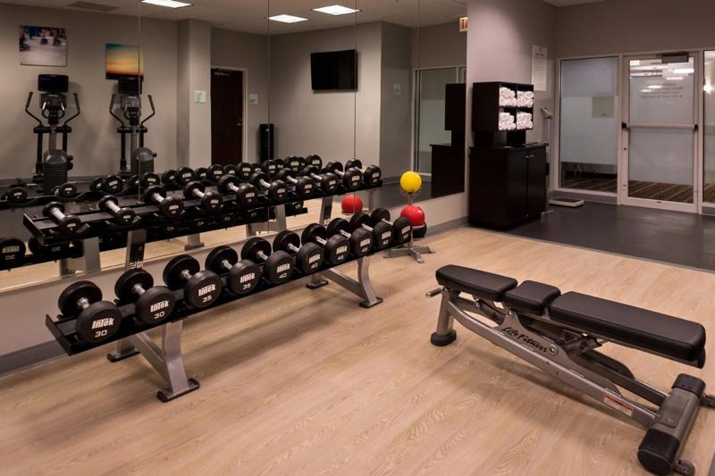SHR_ChicagoOHare_Amenity_FitnessCenter_2 - 23E82D89-6483-4280-B931D52489D807BD