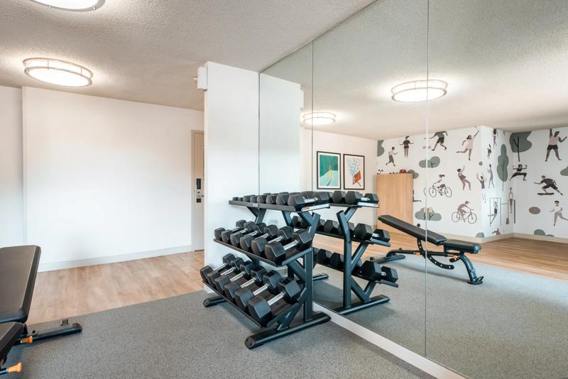 SIM_DallasRichardson_Amenities_Fitness Center_Weights - 24D2E7FB-DB21-4B51-AD1C8E4114117118