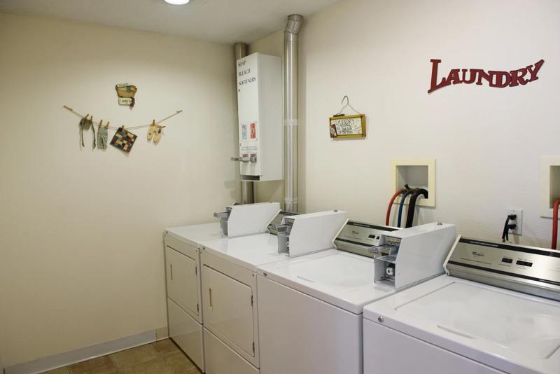 ABVI_NewPaltzNY_Amenities_Laundry - 2587AAD9-7497-4D5E-88D0EBAA8B16110F