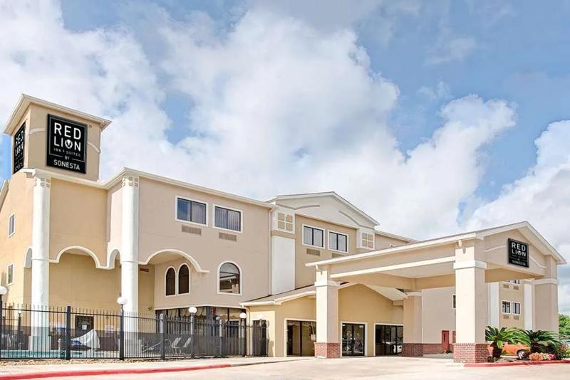 Red Lion Hotels, Inns & Suites
