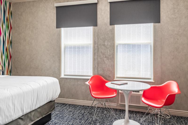 SIG_SanFrancisco_Single_Bedroom_3 - 27D1B731-E1F6-46C6-B8DF12CC7396F7B1