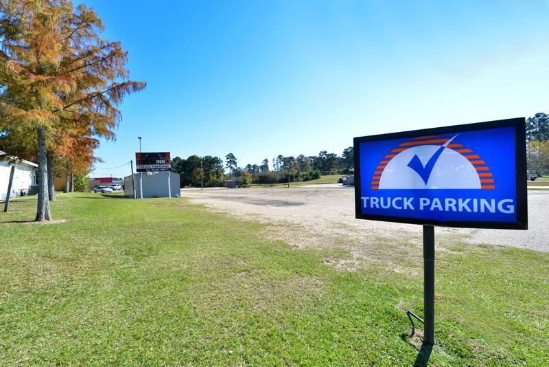 ABVI_BrookhavenMS_Exterior_Truck Parking Sign - 281A3D18-458A-4A45-9B0E9F7F48BA9B10