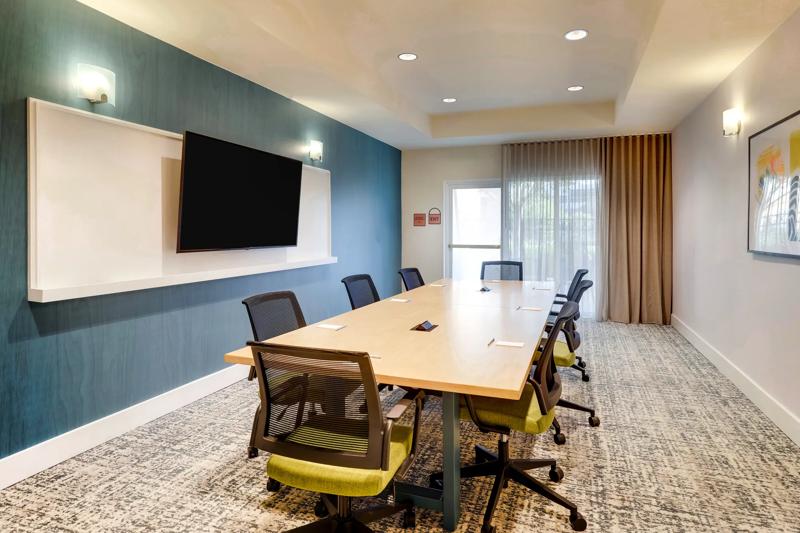 SEL_SanFranciscoAirportOysterPoint_Meetings_Boardroom - 2B36ECEA-C5A5-4FFA-A4A41A5388E30397