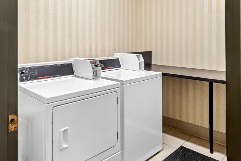 RLH_Portland_Airport_Laundry - 2CA2F342-9992-4B95-B81667A24A1B1C62