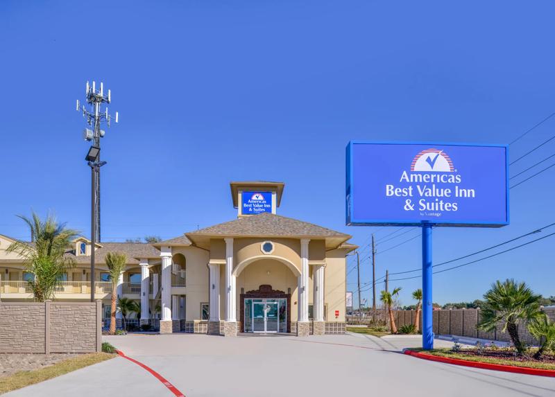 ABVI_HoustonHwy6WestparkTX_Exterior_Front - 2D6EFFD7-EC61-4C60-88C6640C93C1F20C