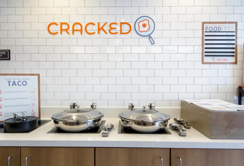 SES_Brand_DenverSouth-ParkMeadows_Breakfast_Cracked_1 - 2F13E780-F7EE-4548-A915785DEC00DEFE