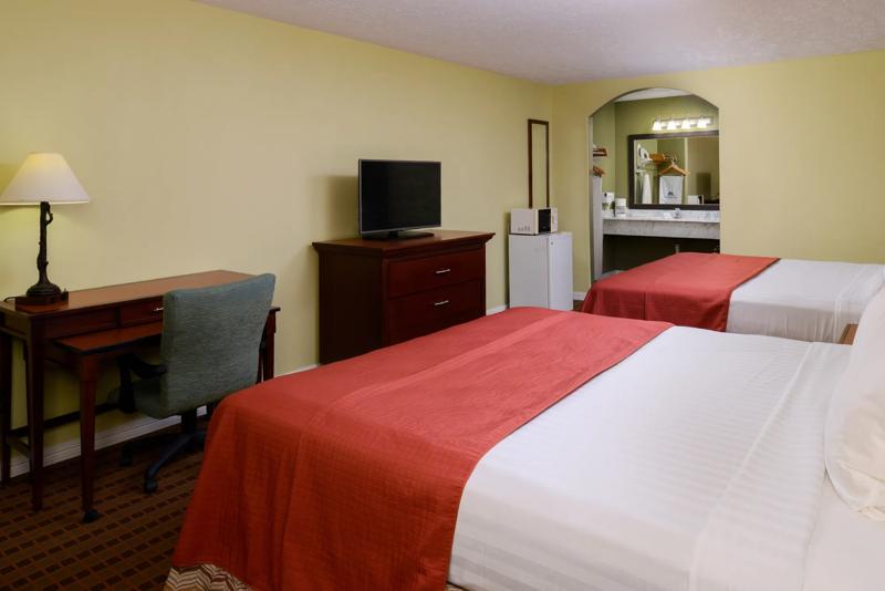 ABVIS_WallerPrairieView_TX0888_TwoKingBeds3 - 2FCE03E6-B200-4857-9EA610DC90AD02FA