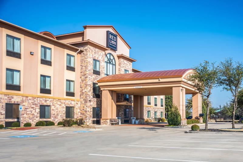 RLIS_Mineral Wells_Exterior - 3045AC85-CB0B-4AB1-B2618804A2199C5C
