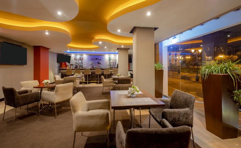 SHR_Cuzco_LobbyBar_3 - 30D0BF18-F545-4038-A59B7543CD03CD2D