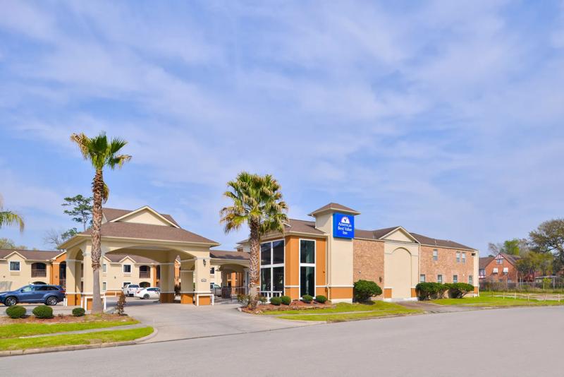 ABVI_MedicalCenterDowntown_TX1672_Front Exterior - 3221B7B0-D1A6-4F30-8FF5E5D5DCD0CEEC
