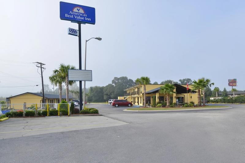 ABVI_StGeorgeSC_Exterior_Sign - 32E1E23E-4C5A-4C01-B0A1A68105F73827