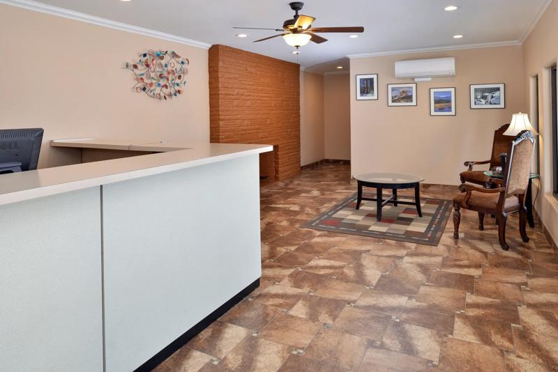 ABVI_PortervilleCA_Lobby_Front Desk - 3326187C-E1E1-40CE-A6EA29794BAD139F